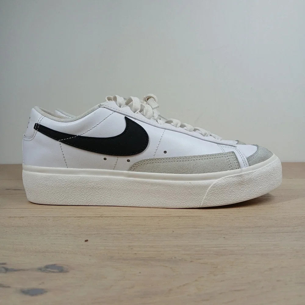 Nike Blazer Low Platform Sneakers Men's 10 White Black Leather Casual Shoes